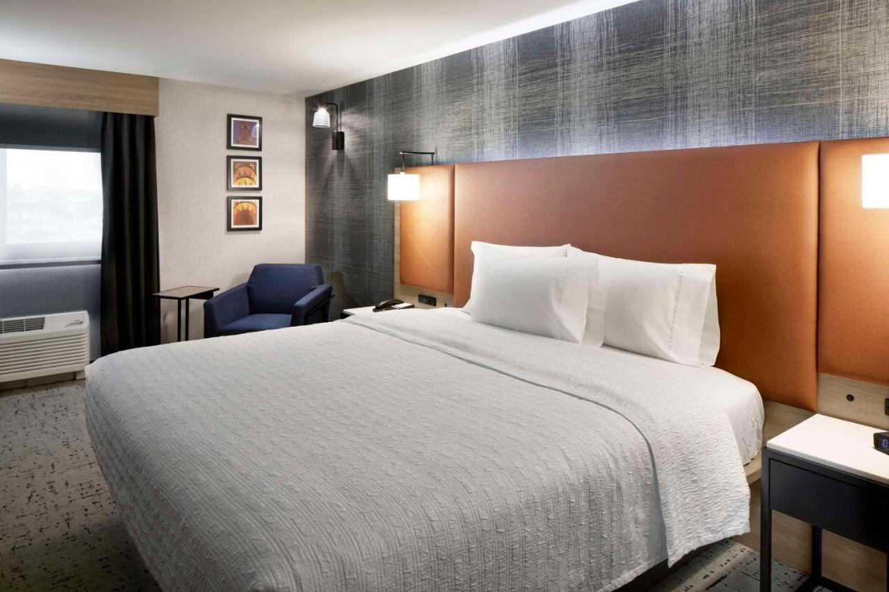 Hampton Inn Newark Airport Εξωτερικό φωτογραφία